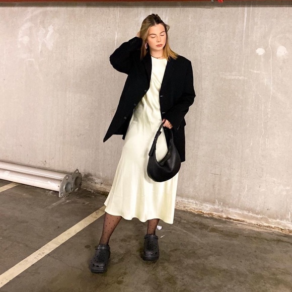 ⚡SOLD⚡ NWT Crocs Women's Classic Bae Platform Chunky Clog Sandals - Picture 5 of 14